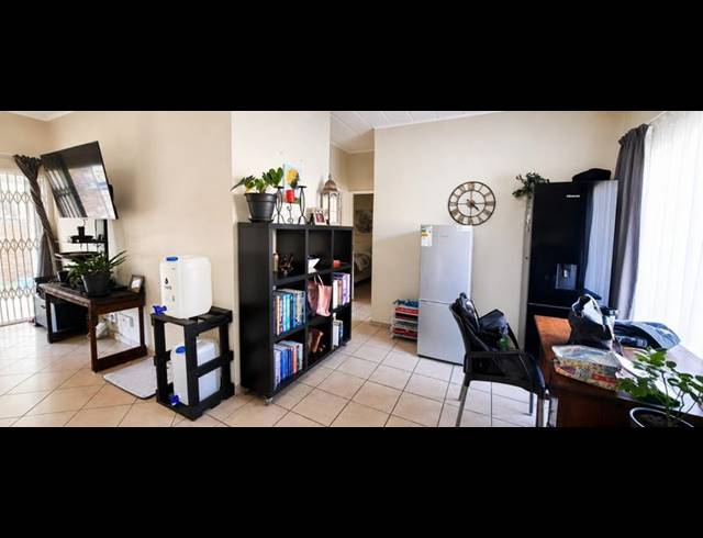 2 BEDROOM TOWNHOUSE FOR SALE IN HIGHVELD